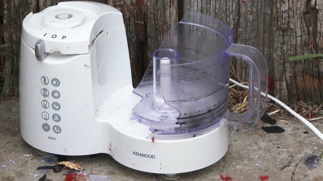 'Smashing a Kenwood FP185 Food Processor'