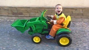 'Dima ride on Tractors'