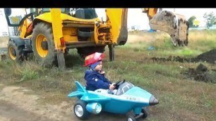'Broken tractors funny stories top 10 videos for kids'