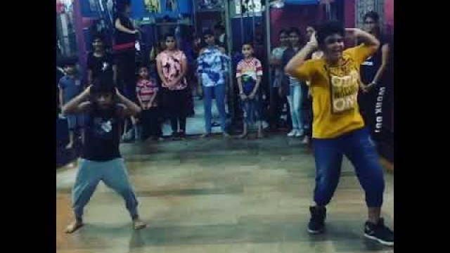 'Sexy Baliye Dance Cover | Dance Desire Fitness | Mika Singh | Aamir Khan | Secret Superstar'