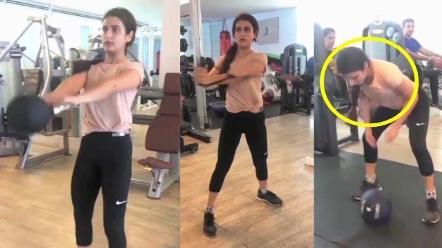 'Aamir Khan\'s Dangal Daughter Fatima Sana Shaikh\'s HARDCORE GYM Workout'