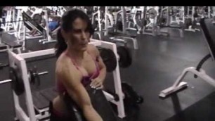 'Laura London training biceps - 5 weeks to the ARNOLD'