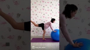'Pregnancy Workout with Ball - Workout durant la grossesse avec le ballon (all trimesters)'