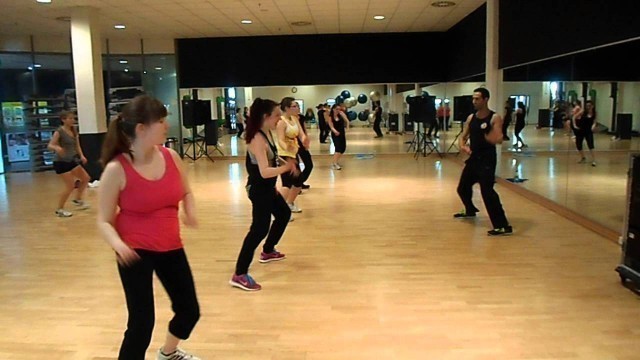 'Zumba Fitness First Potsdam mit José (Chayanne - Torero)'