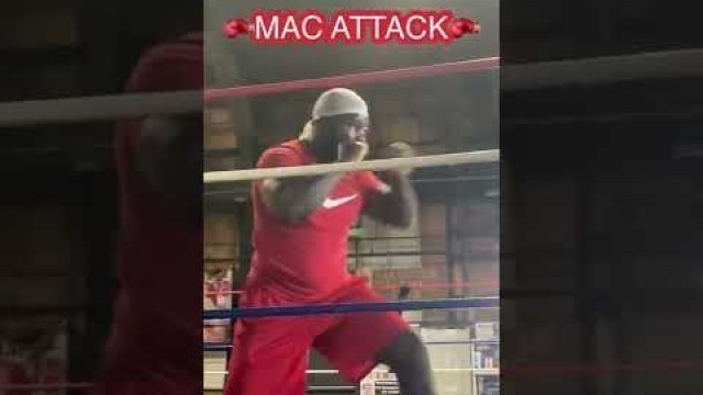 'Boxing Workout #Macattack #GetUpOrGetOut #Boxibg #Subscribe #Workout #Fitness #ForYou #hardwork'