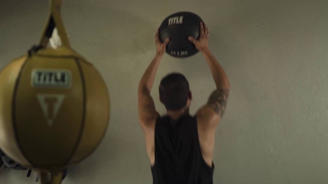 'Marcos Ramirez\'s Top 3 Medicine Ball Drills - TITLE Boxing - Boxing Training Tips'