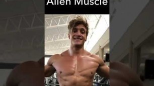 'Look Alien muscle