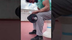 'Forearm workout at home تمرين عضلة الساعد (avant-bras)'