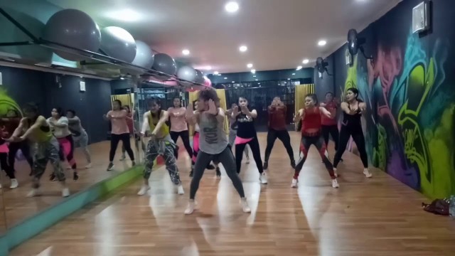 'DURA-Daddy Yankee-Zumba fitness choreography by Rulya'