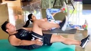 'Shilpa Shetty & Husband Raj Kundra Workout Together At Home During Lockdown 2021'