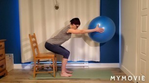 '3 exercices de renforcement des jambes avec ballon'