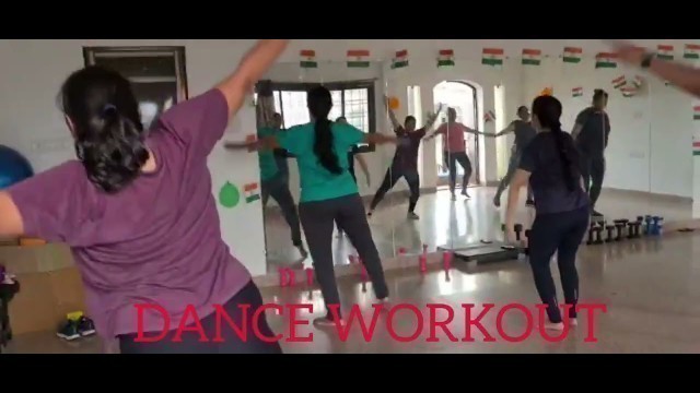 'Dance workout- shape fitness studio'