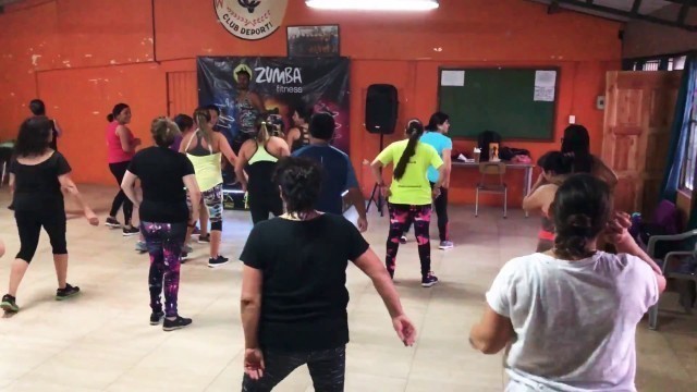 'Dura - Daddy Yankee - Javier Arriagada Zumba'