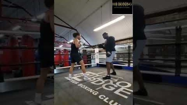 'How to counter punch in boxing #foryou #boxing #fitness #shorts #viral #fyp  #sports #amatuerboxing'