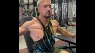 'Jo lindner alien gain chest 