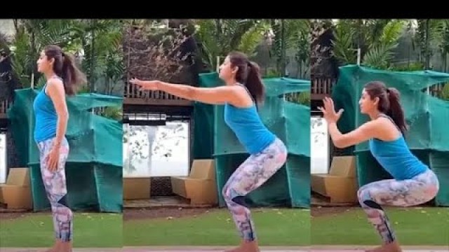 'Shilpa Shetty’s New Style Hot Yoga Workout !'