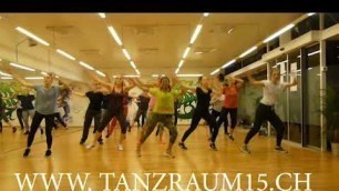 'Dura - Daddy Yankee Zumba Fitness Choreo by Daniela'