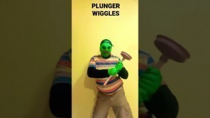 'PLUNGER WIGGLES exercise move. #exercise #alien #fitness #shorts #short'