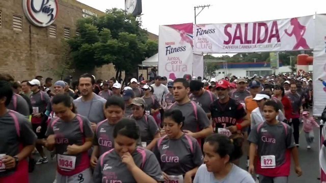 'Carrera Camina Juntos por la Cura Fitness de Nestle 2011'