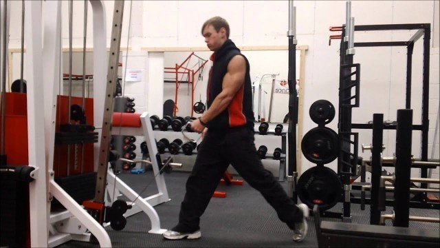 'Ben Carpenter- Low Cable Split Squat'