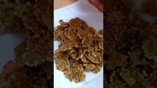 'Let\'s eat nestle whole grain fitness cereals #shorts #asmr #oddlysatisfying'