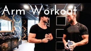 'Arm & Abs Workout | Magic Fox & Simon Teichmann'