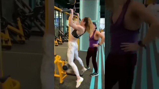 'Girl gym workout tiktok/ Gym workout/ Fitness tips / Gym status / Gym / #shorts #bodybuilding #gym'