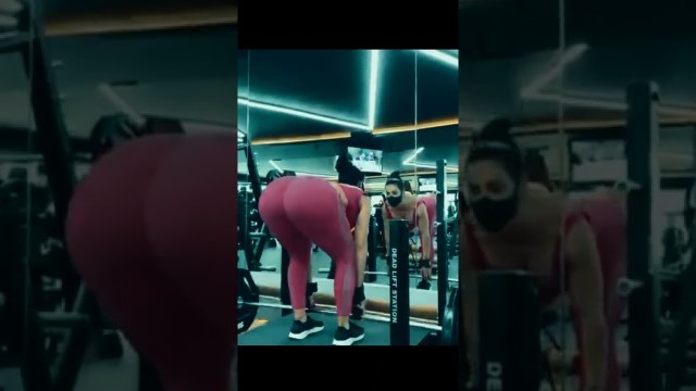 'Nora Fatehi Hot Fitness Model Workout at Gym | #gym_stutus #nora_fatehi #nora #viralshorts#ytshorts'