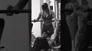 'best gym couples ever #bodybuilding#gym #viral #gymmotivation #fitness #youtubeshorts'