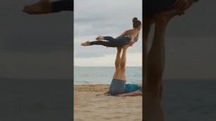 '#ytshort #short #balance #bambam #ytshorts #yoga #couplesgoal #couples #fitness #beach #ocean#shorts'