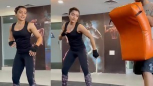 'Rashmika Mandanna Gym workout Videos | Actress Rashmika Mandanna Fitness training #RashmikaMandanna'