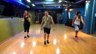 'Christina Aguilera - Show me your Burlesque (Zumba Fitness)'