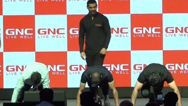 'Bollywood Hunk John Abraham Judging A Push up contest! Gives Fitness Advice'