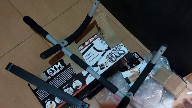 'Unboxing IRON GYM from LAZADA (detachable pull-ups bar)'