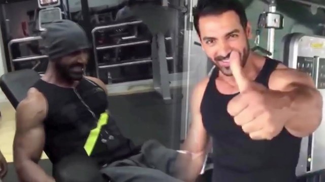 'John Abraham\'s Intense Gym Routine Workout Video'