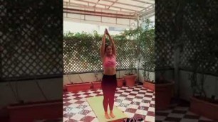 'Kareena Kapoor home workout dandvat namaskar#shorts #shortsvideo #realbollywood #shortvedio'