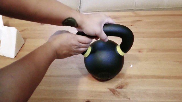 'Rogue 35lb kettlebell UNBOXING and quick look'