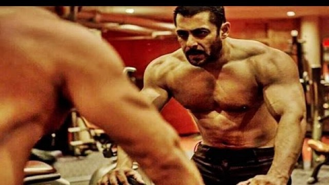 'Who\'s Body Is Dashing ? Salman Khan, John Abraham, Hrithik Roshan, Ranveer Singh, Tiger Shroff'