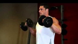 'Standing Dumbbell Reverse Curl Ön Kol Hareketi Nasıl Yapılır - FitnessProgrami.com'