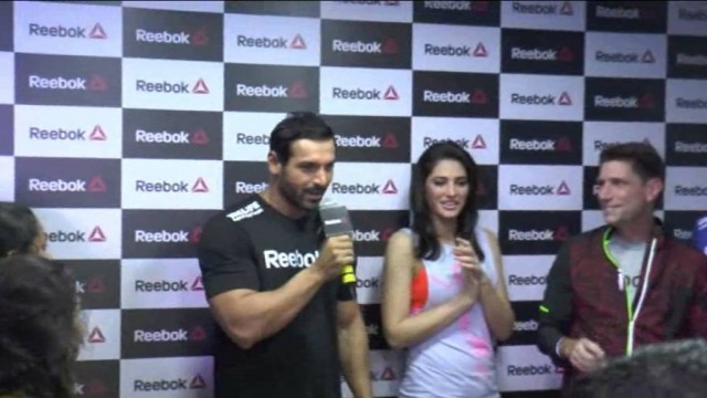 'Sexy Nargis fakhri & John Abraham Workout'