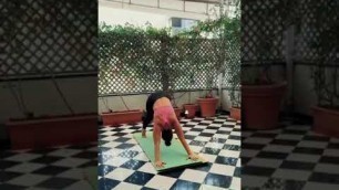 'Kareena Kapoor workout video#kareena#kapoor#short'