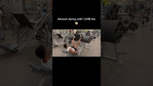 'leg press almost went wrong #gymfails #gymhumor #fyp #fitness #tiktokfitness #legpressfail #legpress'