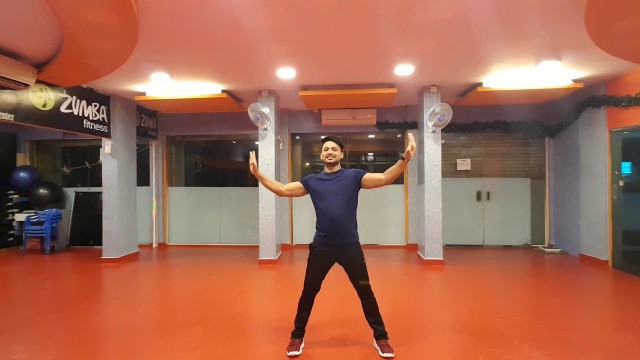 'Warm up.... aerobics workout by Suresh sonale Zumba fitness 9769 557 157'