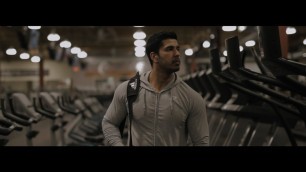 '1DX Mark III - Cinematic Gym Fitness Video'