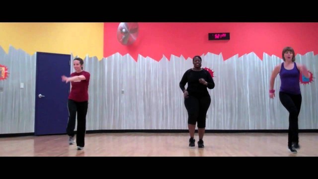 'Show Me How You Burlesque - Christine Aguilera - Dance Fitness'