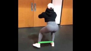 'Female Fitness Models - GLUTE TRAINING....With Veronica Kumra'