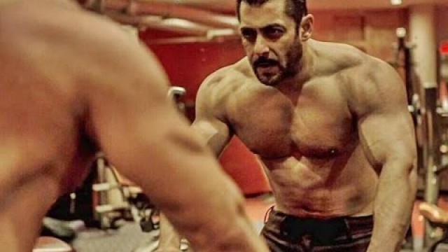 'Salman Khan, John Abraham, Deepika, Varun, Shahid, Alia || Gym Bodybuilding Workout Videos'