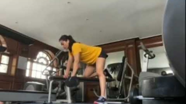 'Rashmika Mandanna workout video #Rashmika Mandanna fitness training #RashmikaMandanna'