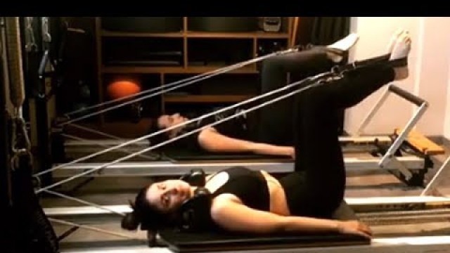 'Kareena Kapoor Khan\'s latest workout video will give you fitness goals'