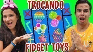 'TROCAS DE FIDGET TOYS COM O LUIZ (IMPRESSIONANTE) - JULIANA BALTAR'